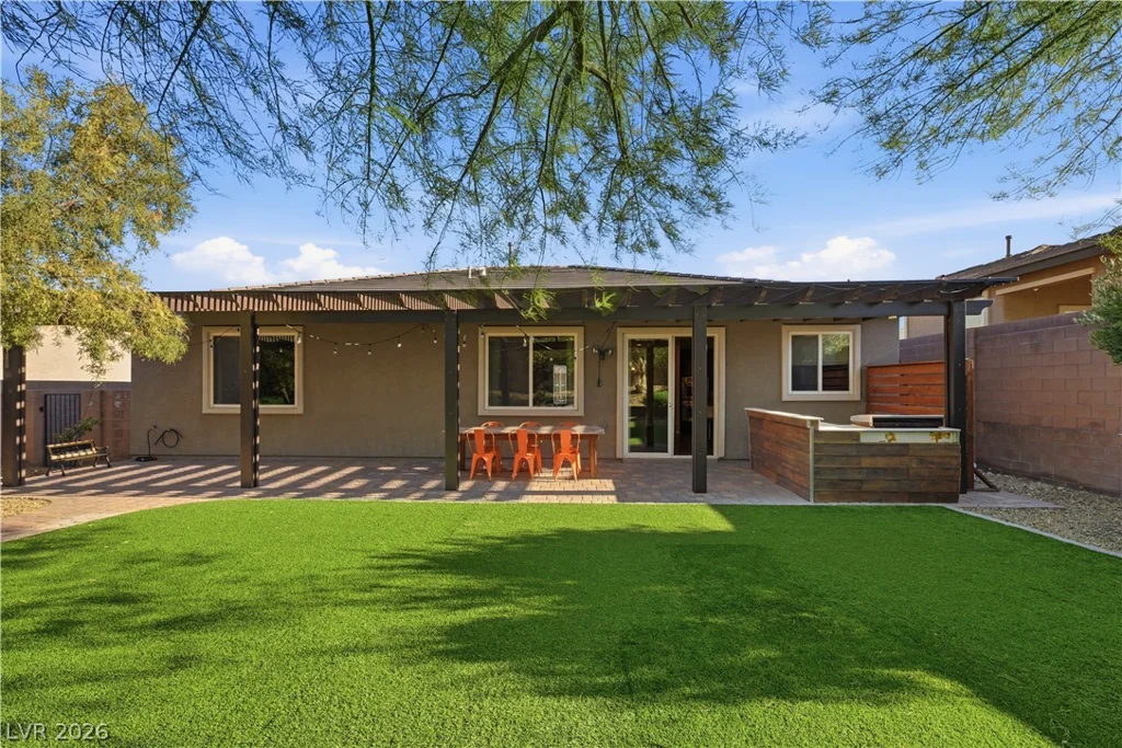 10310 Oak Terrace, Las Vegas, NV 89149