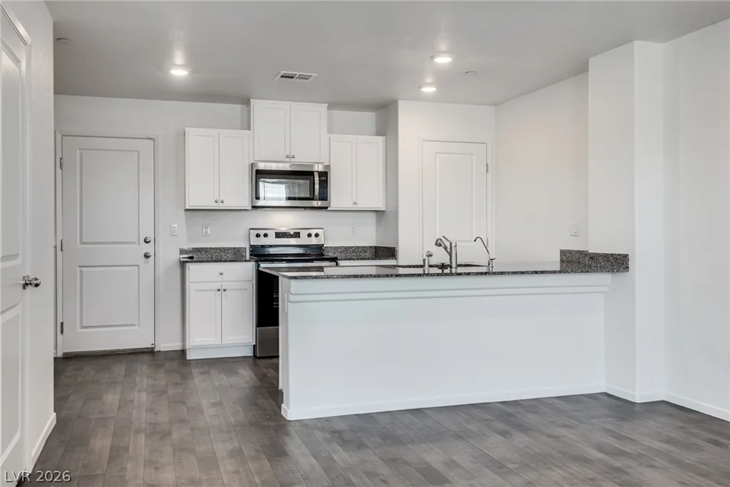 1114 Scarlet Sparrow, Henderson, NV 89011