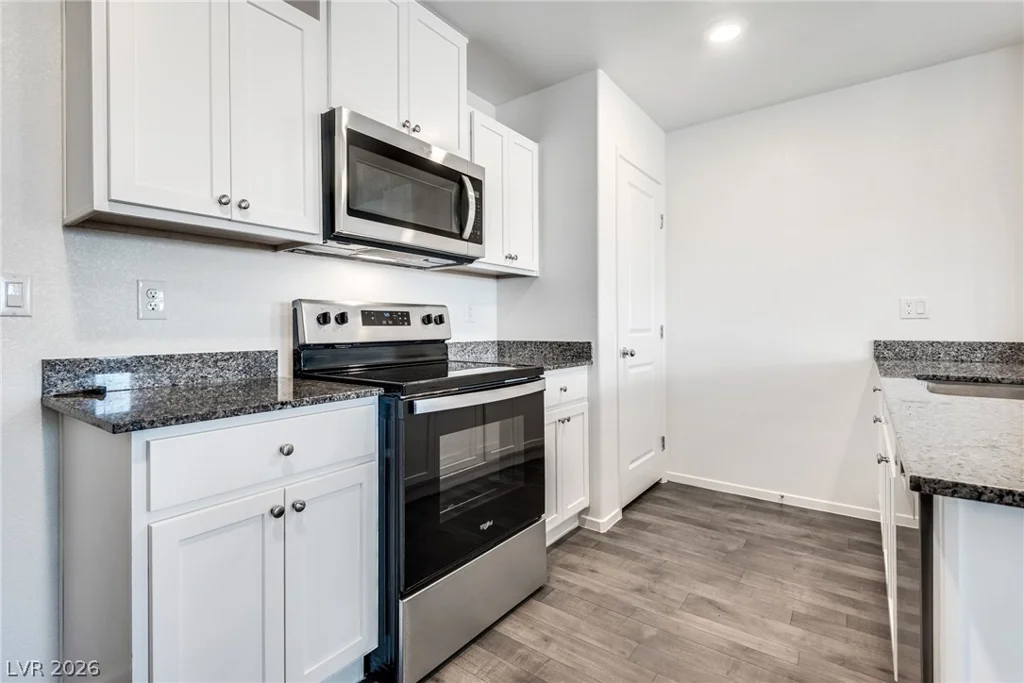 1114 Scarlet Sparrow, Henderson, NV 89011