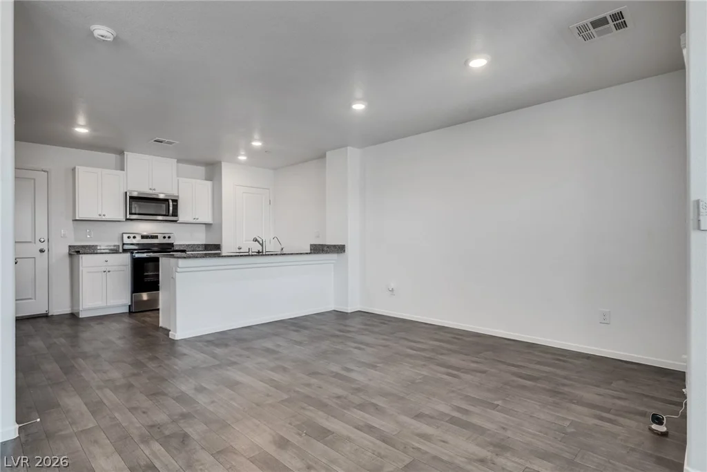 1114 Scarlet Sparrow, Henderson, NV 89011