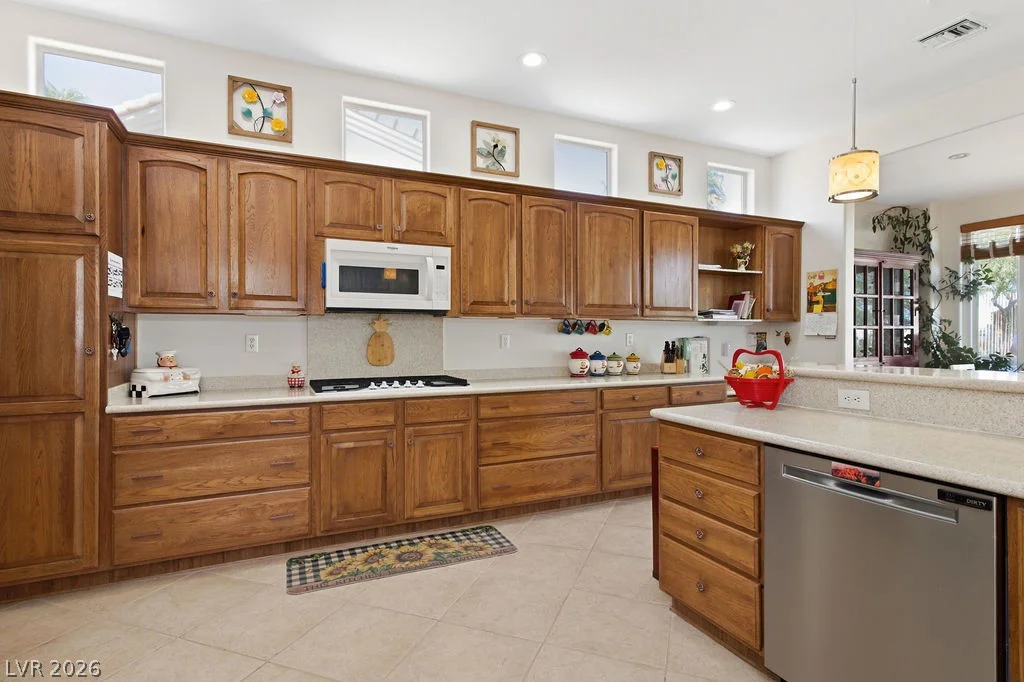 2332 Rumriver, Las Vegas, NV 89134
