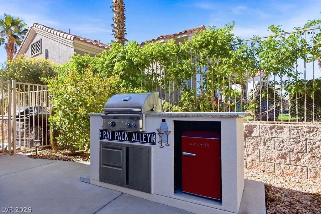 2332 Rumriver, Las Vegas, NV 89134