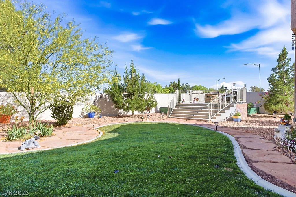 2332 Rumriver, Las Vegas, NV 89134