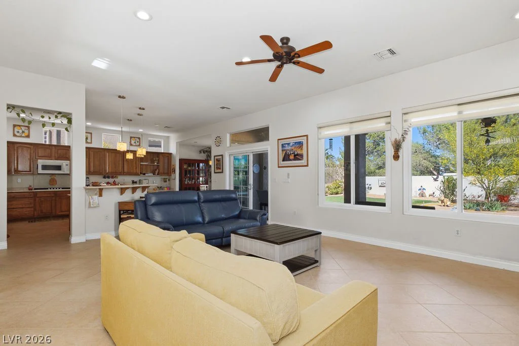 2332 Rumriver, Las Vegas, NV 89134