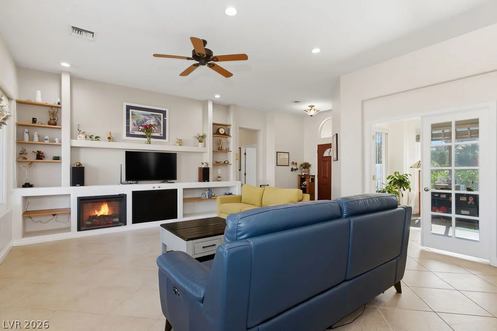 2332 Rumriver, Las Vegas, NV 89134