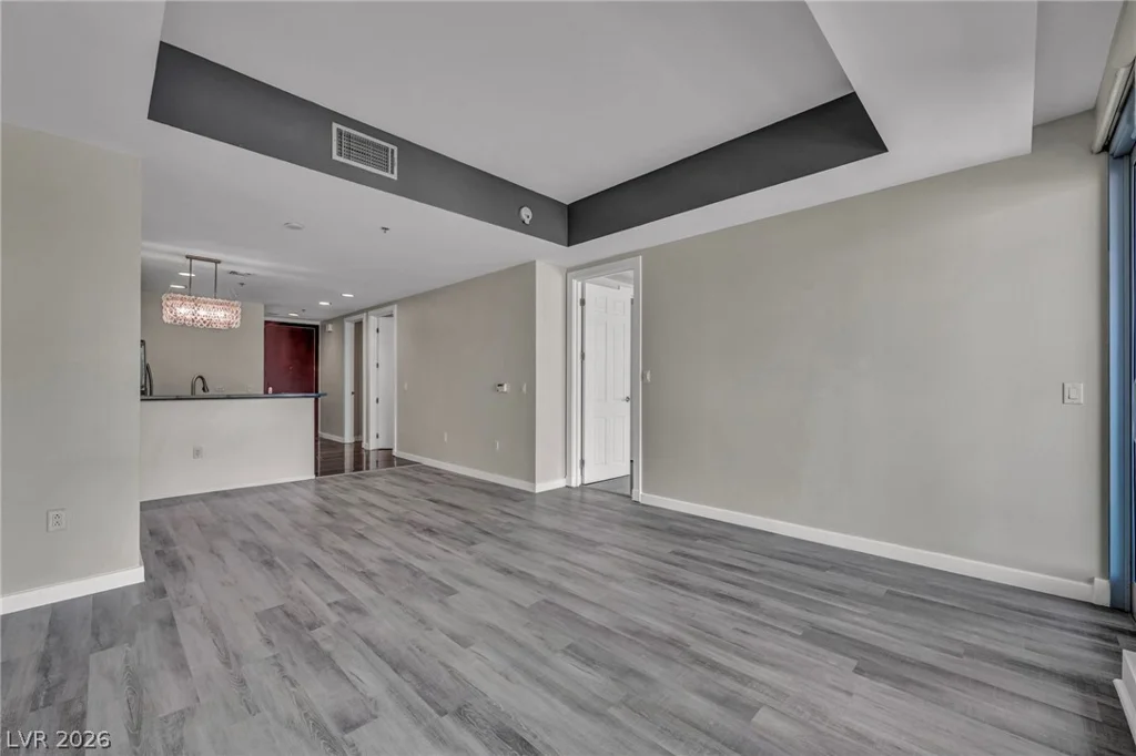 4525 Dean Martin, Las Vegas, NV 89103