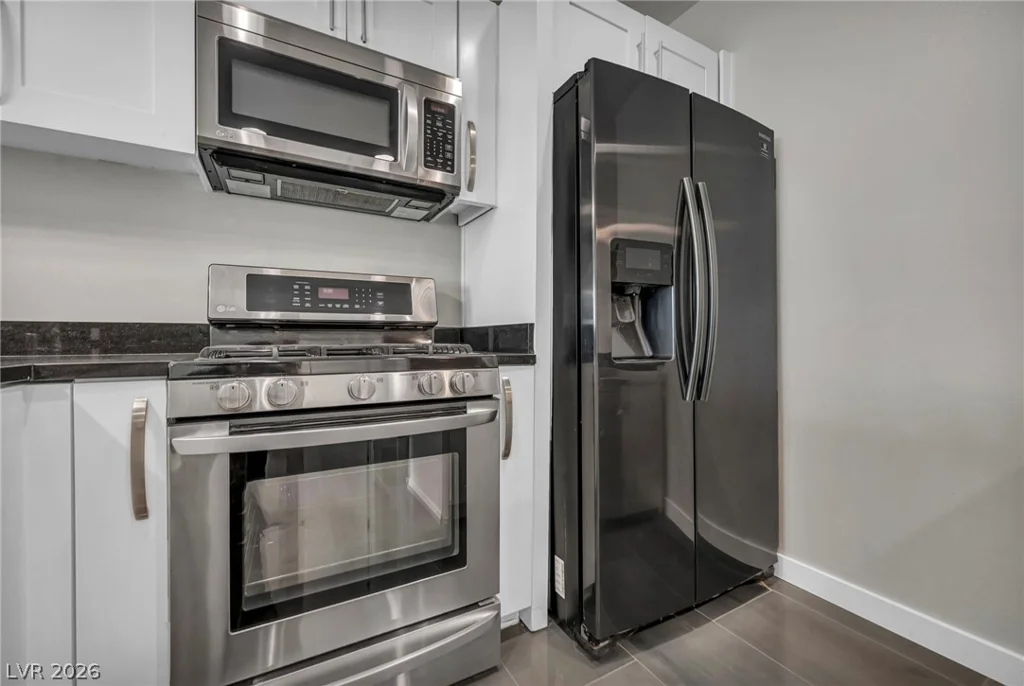 4525 Dean Martin, Las Vegas, NV 89103
