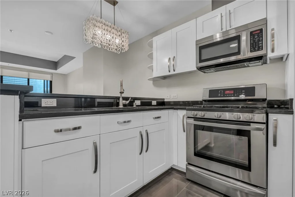 4525 Dean Martin, Las Vegas, NV 89103