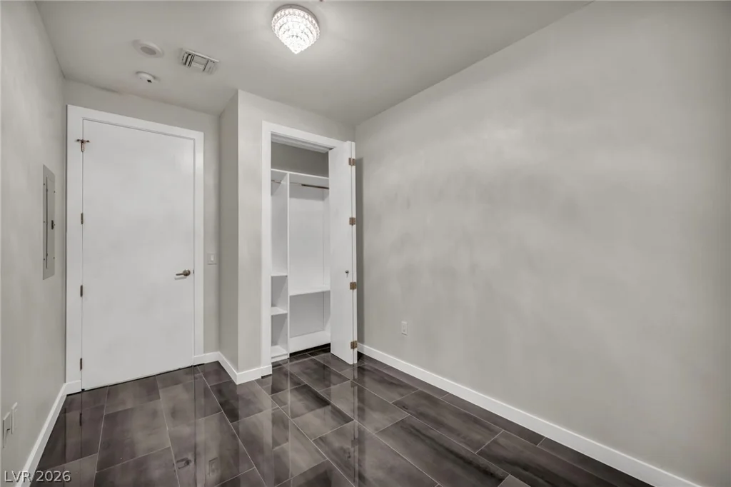4525 Dean Martin, Las Vegas, NV 89103