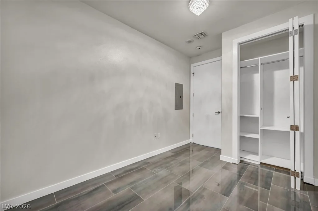 4525 Dean Martin, Las Vegas, NV 89103