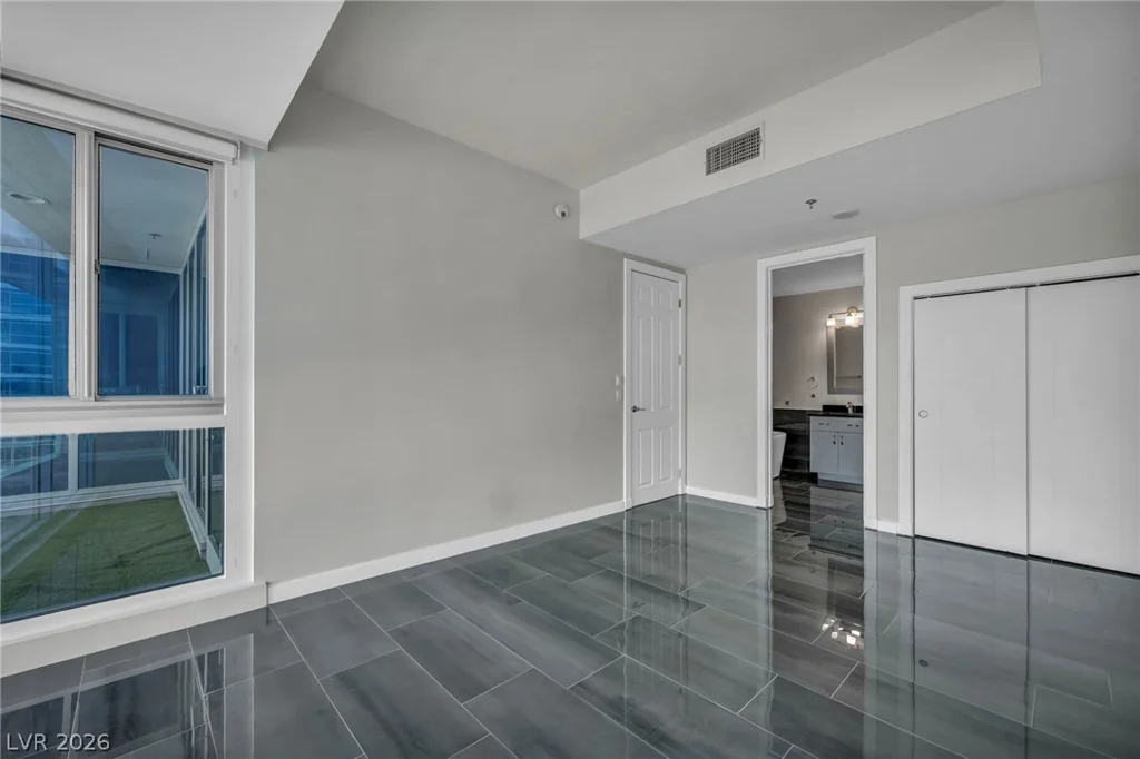 4525 Dean Martin, Las Vegas, NV 89103
