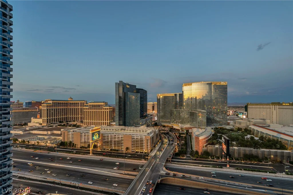 4525 Dean Martin, Las Vegas, NV 89103