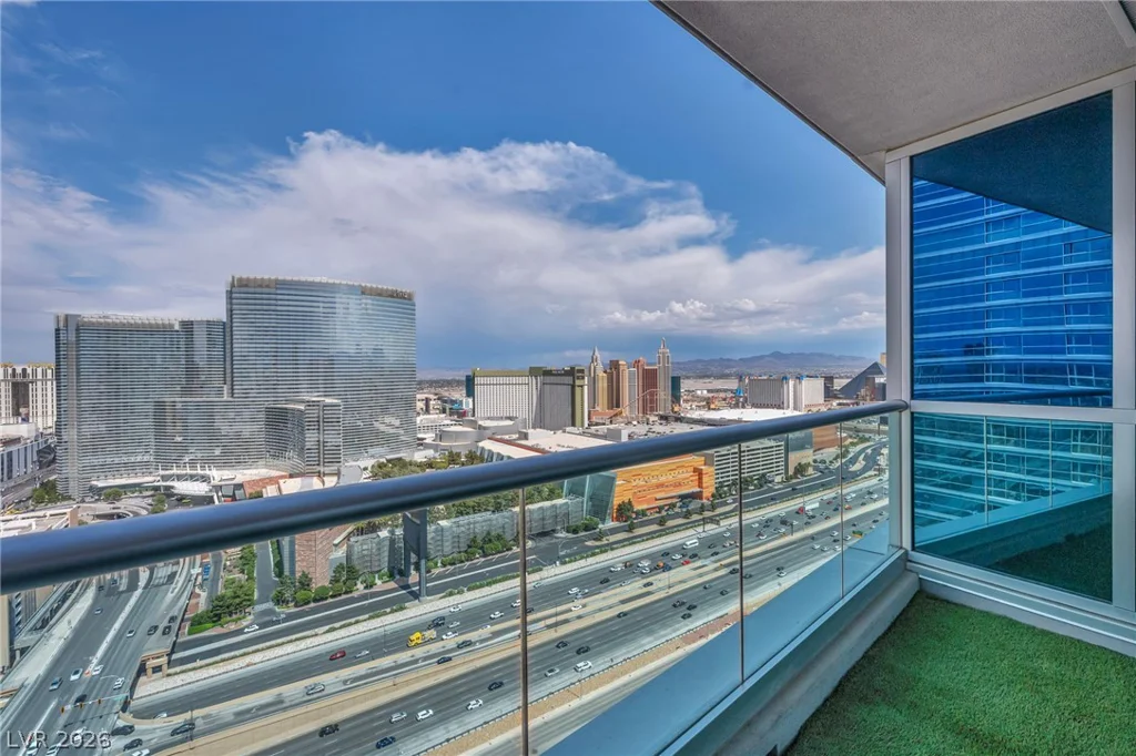 4525 Dean Martin, Las Vegas, NV 89103
