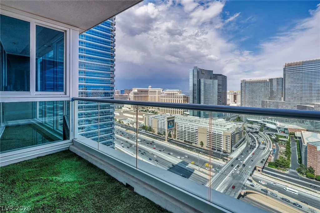 4525 Dean Martin, Las Vegas, NV 89103
