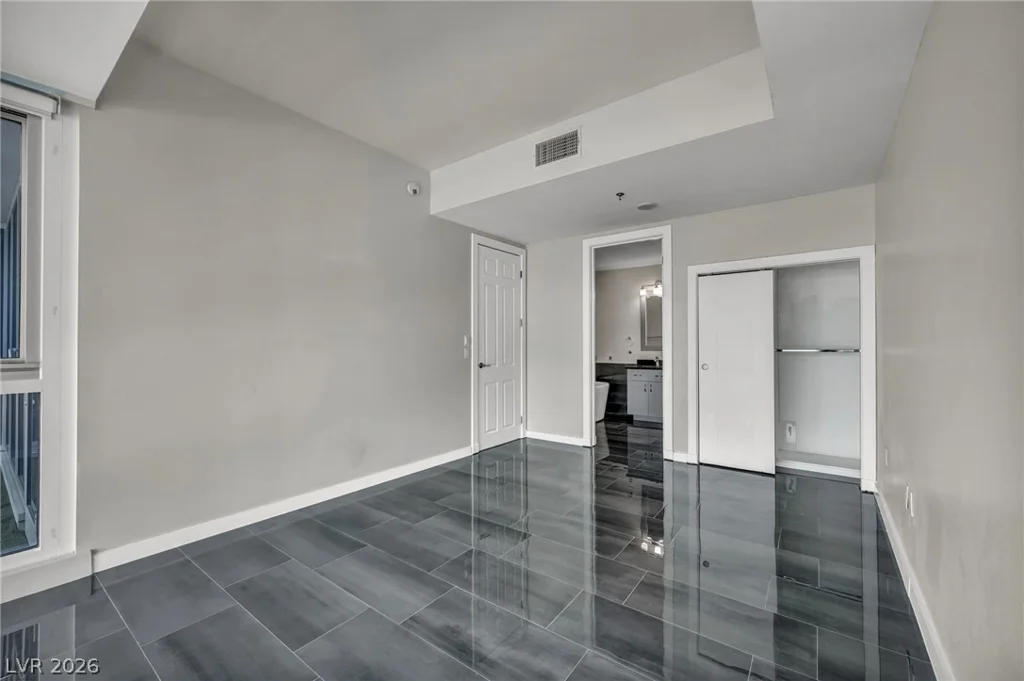 4525 Dean Martin, Las Vegas, NV 89103