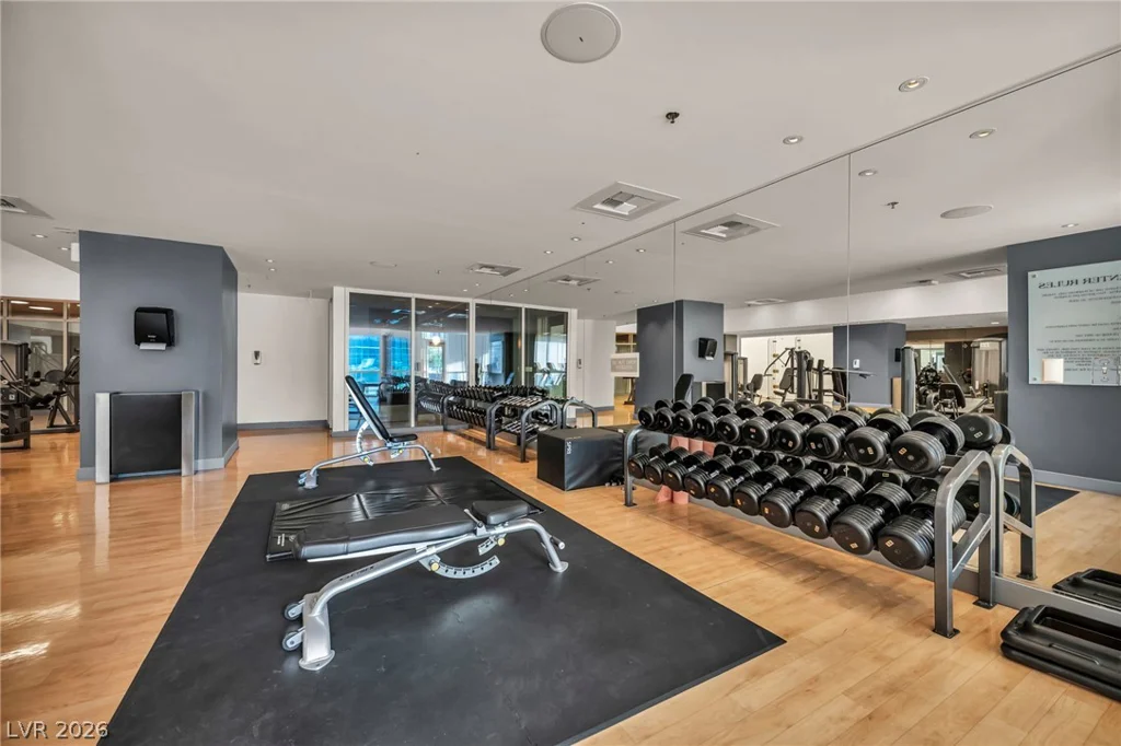 4525 Dean Martin, Las Vegas, NV 89103