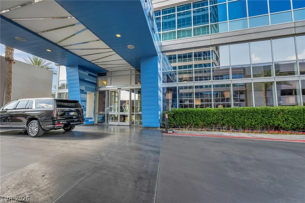4525 Dean Martin, Las Vegas, NV 89103