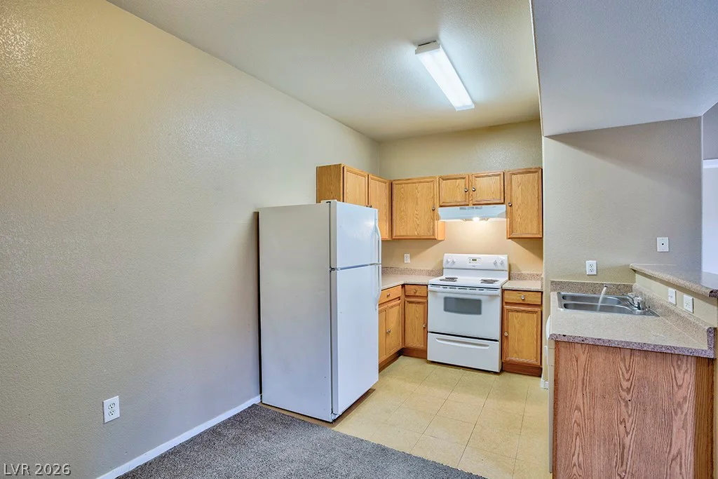 2161 Hussium Hills, Las Vegas, NV 89108