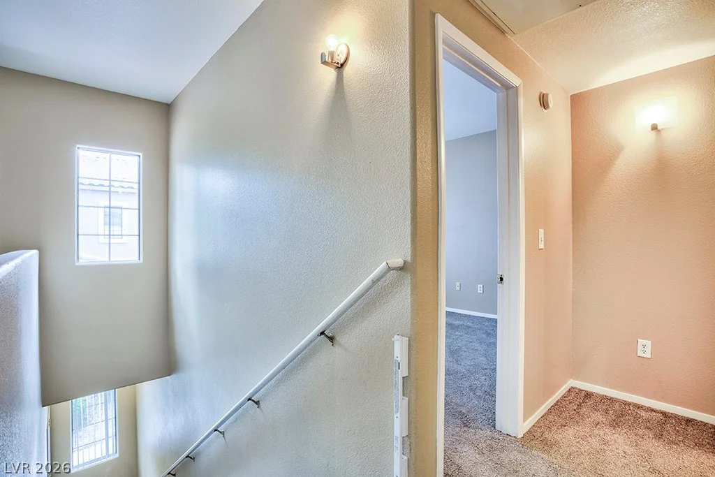 2161 Hussium Hills, Las Vegas, NV 89108