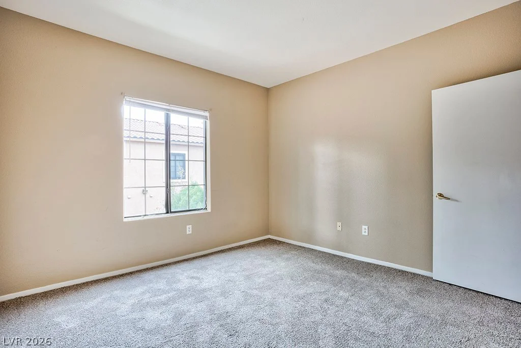 2161 Hussium Hills, Las Vegas, NV 89108