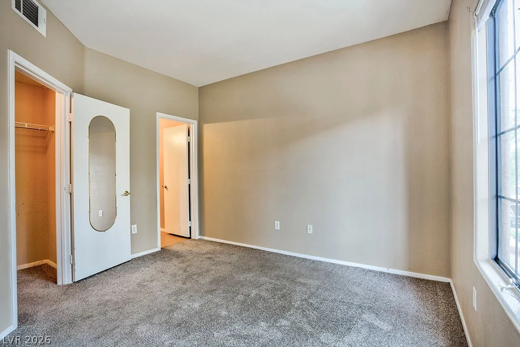 2161 Hussium Hills, Las Vegas, NV 89108
