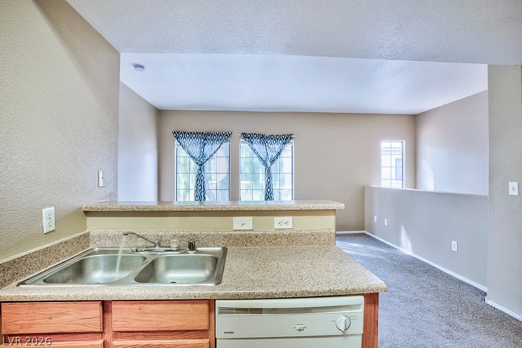 2161 Hussium Hills, Las Vegas, NV 89108
