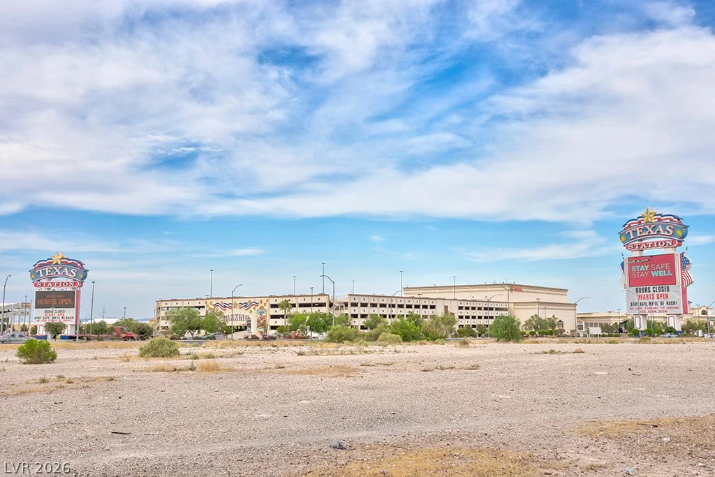 2161 Hussium Hills, Las Vegas, NV 89108