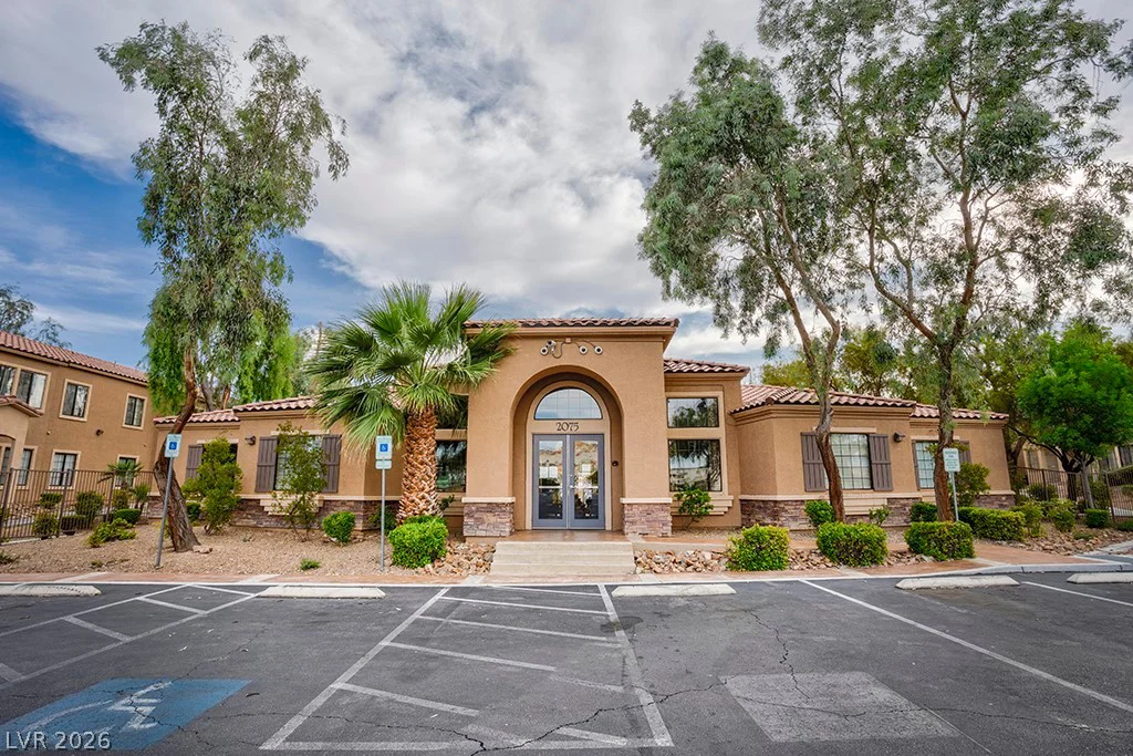 2161 Hussium Hills, Las Vegas, NV 89108