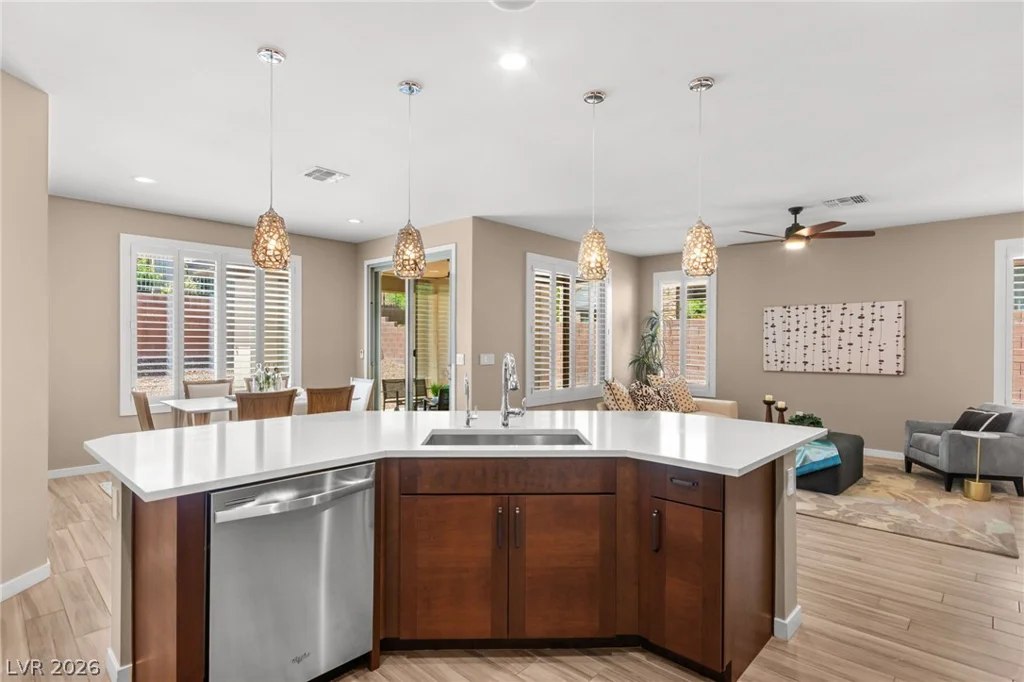 6021 Andezano, Las Vegas, NV 89135