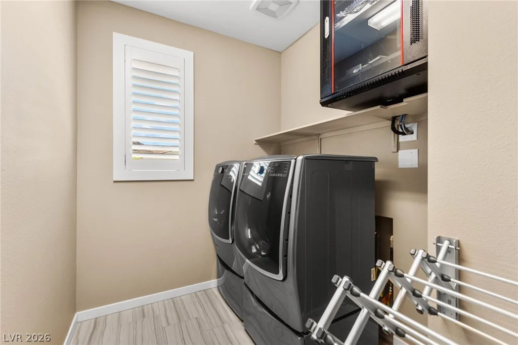6021 Andezano, Las Vegas, NV 89135