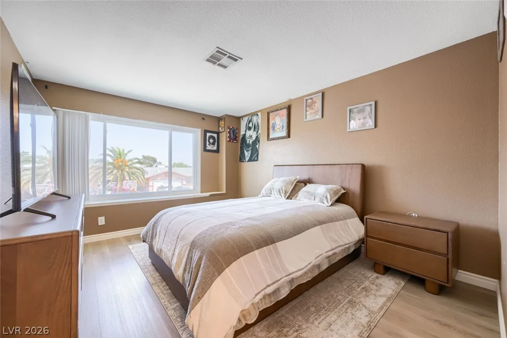5823 Monroe, Las Vegas, NV 89110