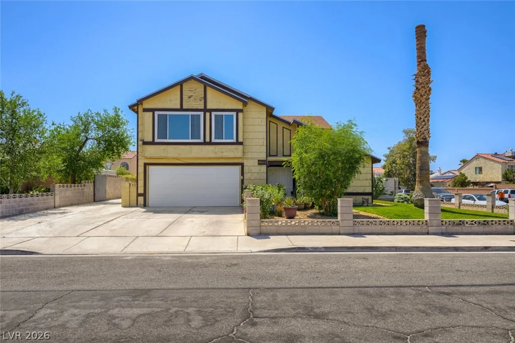 5823 Monroe, Las Vegas, NV 89110