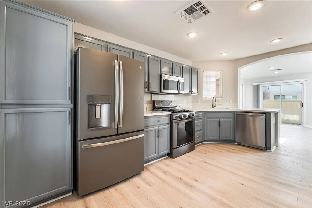 8072 Twain Harte, Las Vegas, NV 89139