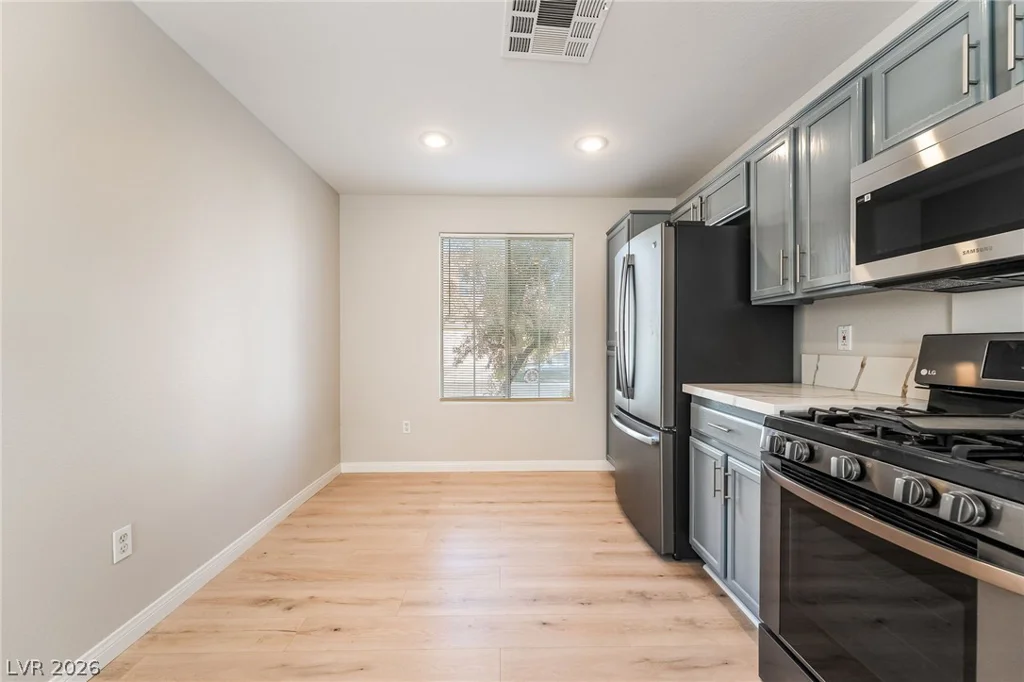 8072 Twain Harte, Las Vegas, NV 89139