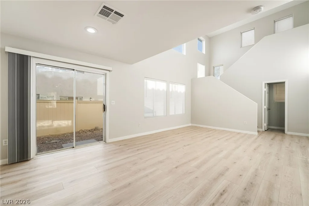 8072 Twain Harte, Las Vegas, NV 89139