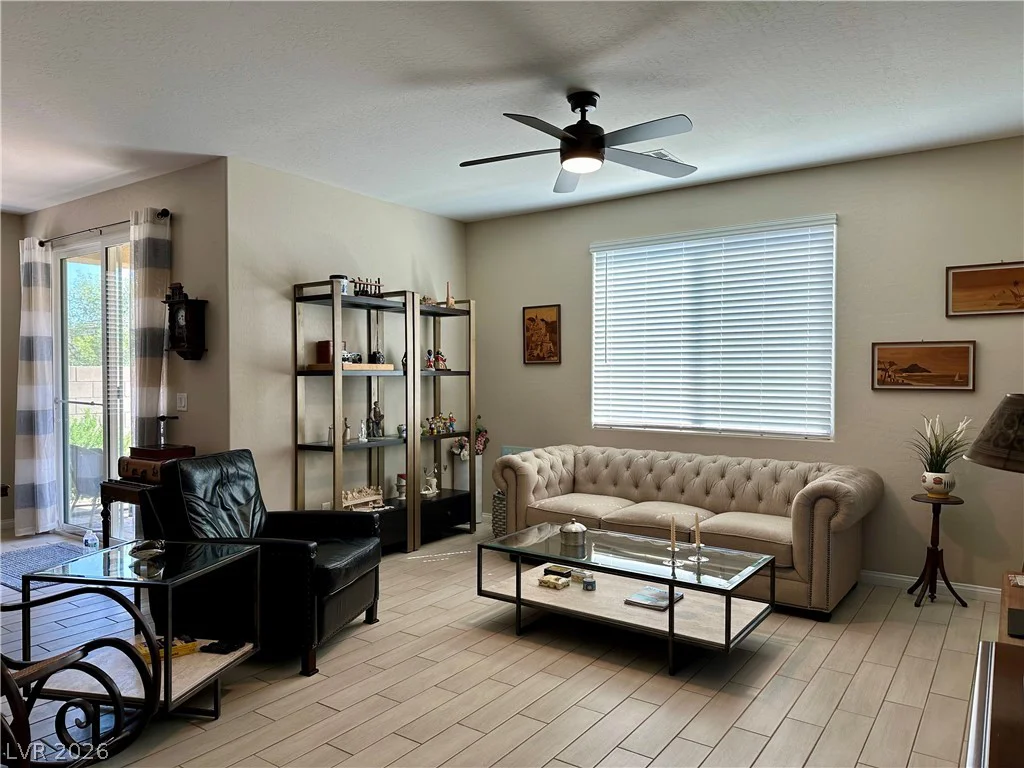 6350 Carsey Crest, North Las Vegas, NV 89031