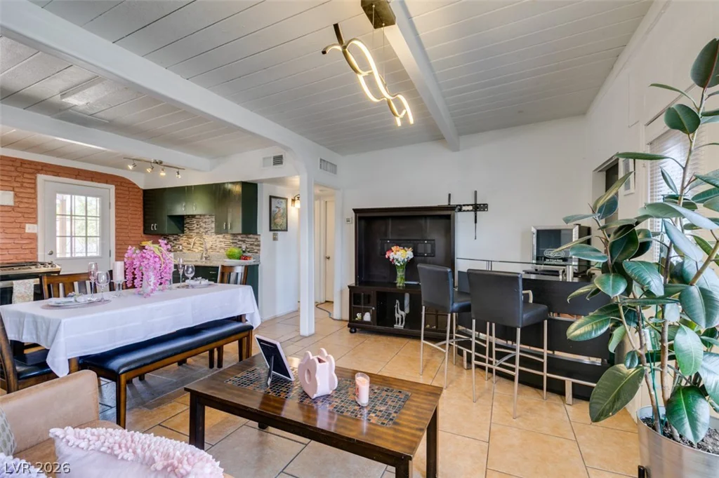 705 Harvard, Las Vegas, NV 89107