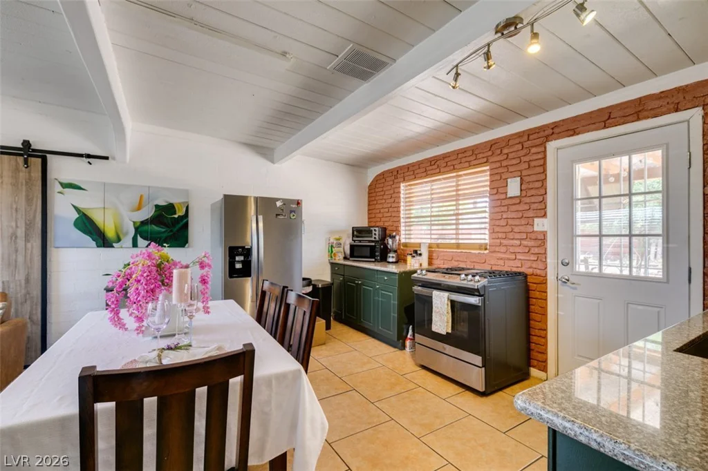 705 Harvard, Las Vegas, NV 89107