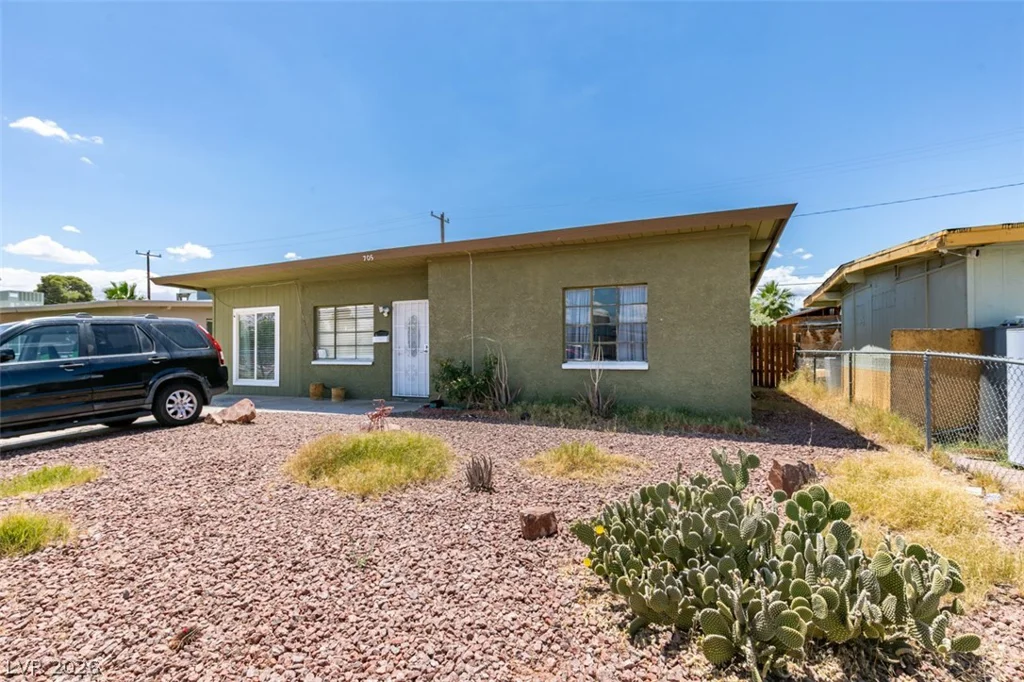 705 Harvard, Las Vegas, NV 89107