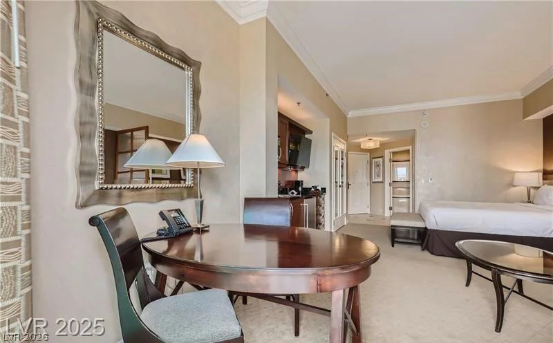 135 Harmon, Las Vegas, NV 89109