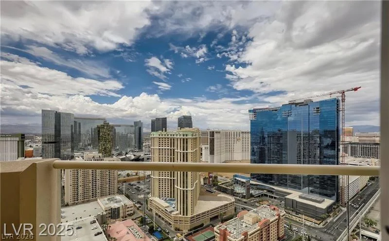 135 Harmon, Las Vegas, NV 89109