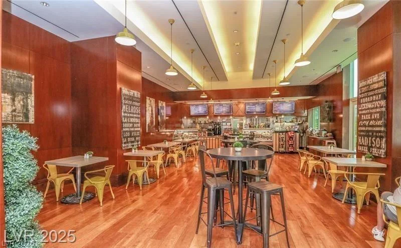 135 Harmon, Las Vegas, NV 89109