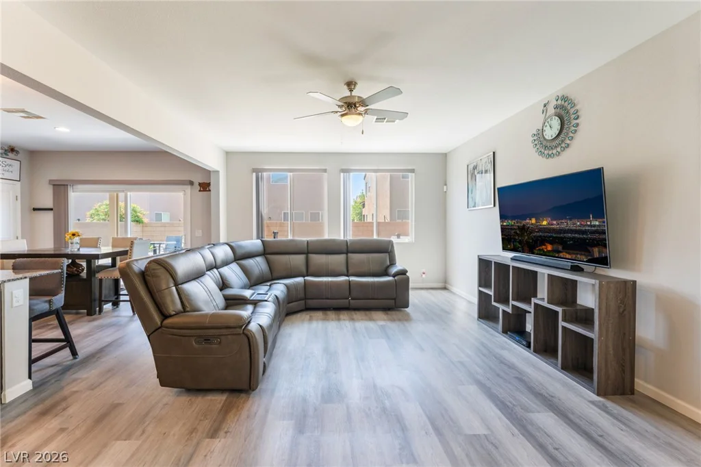 115 Broken Wagon, North Las Vegas, NV 89031