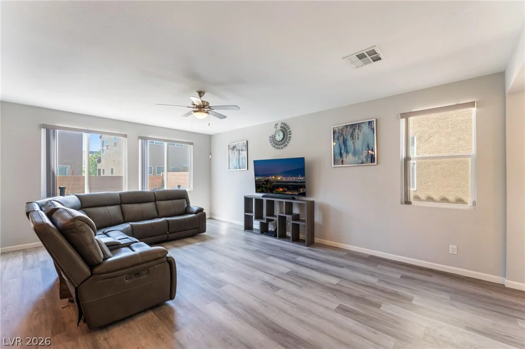 115 Broken Wagon, North Las Vegas, NV 89031