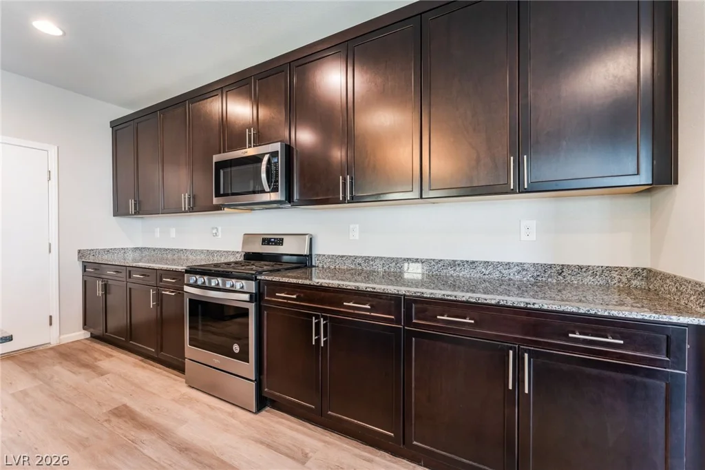 115 Broken Wagon, North Las Vegas, NV 89031