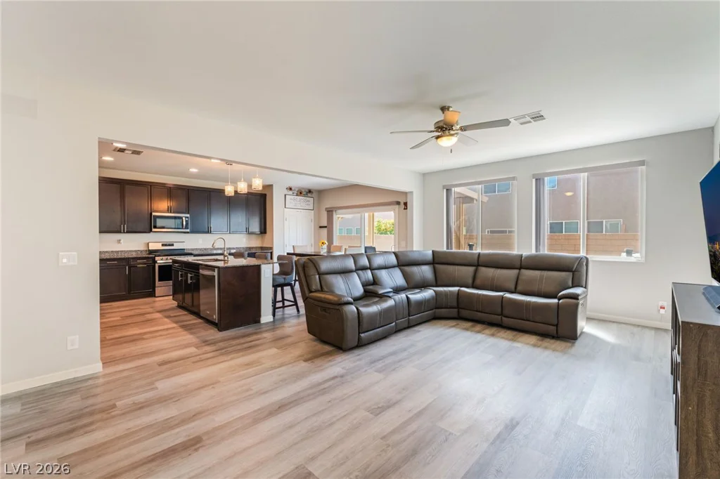115 Broken Wagon, North Las Vegas, NV 89031