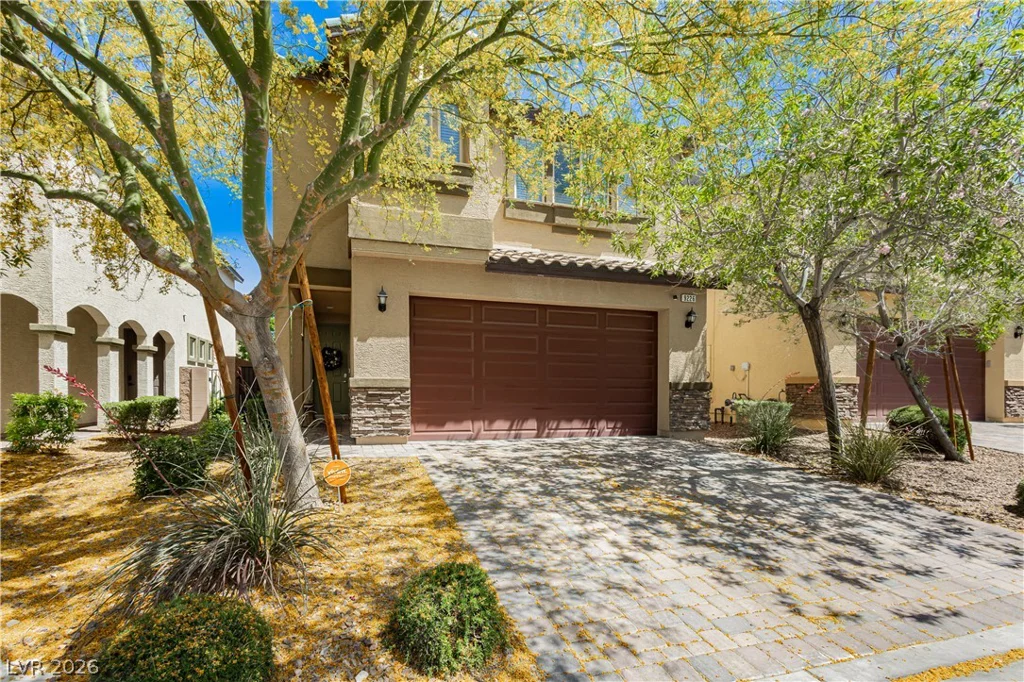 9226 Blue Agate, Las Vegas, NV 89178
