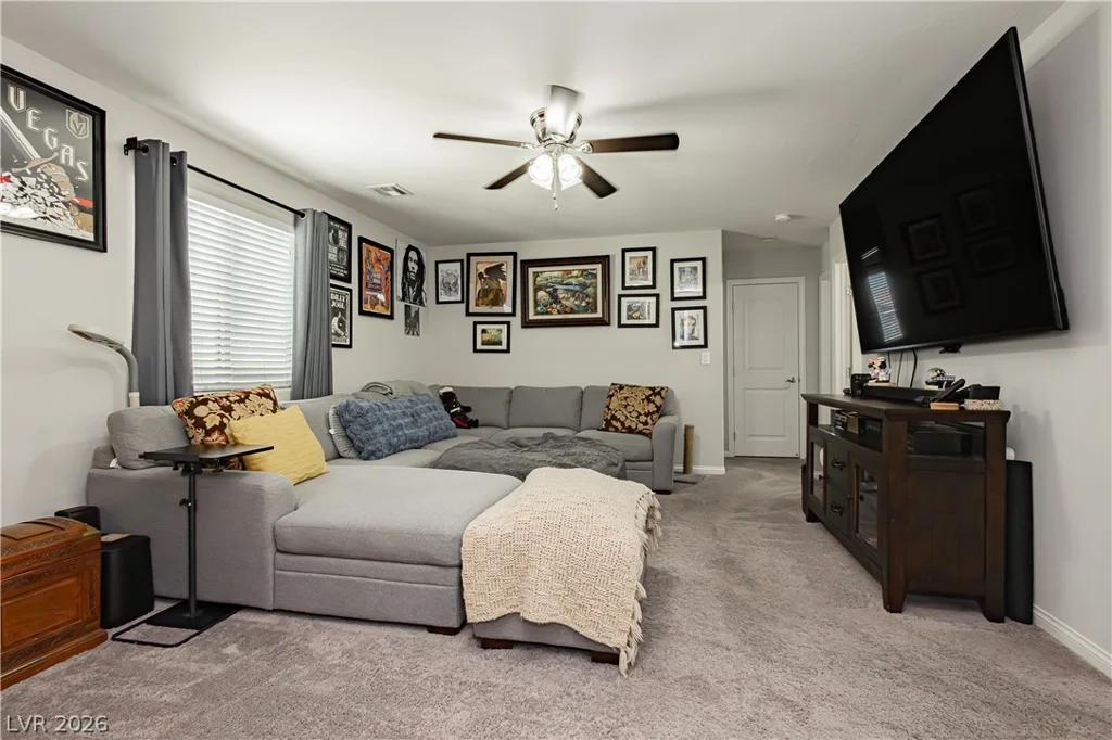 9226 Blue Agate, Las Vegas, NV 89178