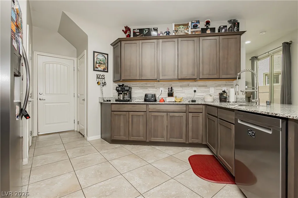 9226 Blue Agate, Las Vegas, NV 89178