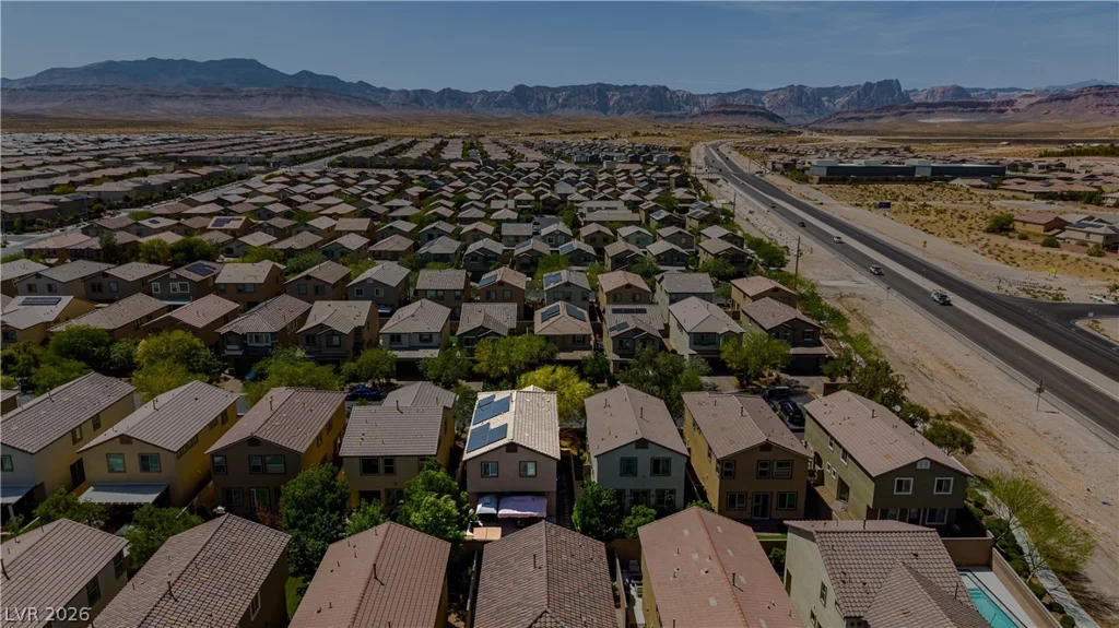 9226 Blue Agate, Las Vegas, NV 89178
